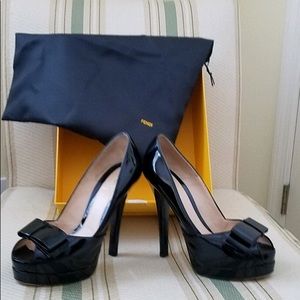 Fendi Black bow patent peep toe pump